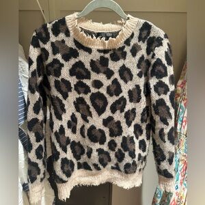 Aqua 100 cashmere Beige and Black Leopard-Print Crewneck Sweater